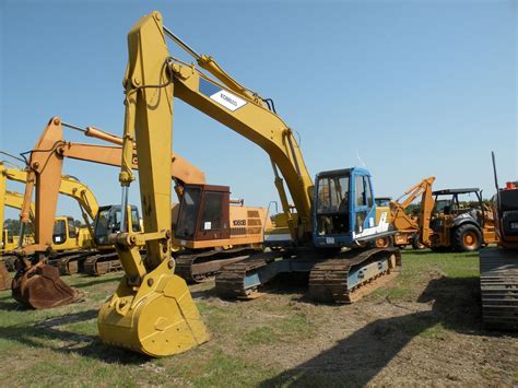 sk200 skid steer|Kobelco SK200LC Hydraulic Excavator .